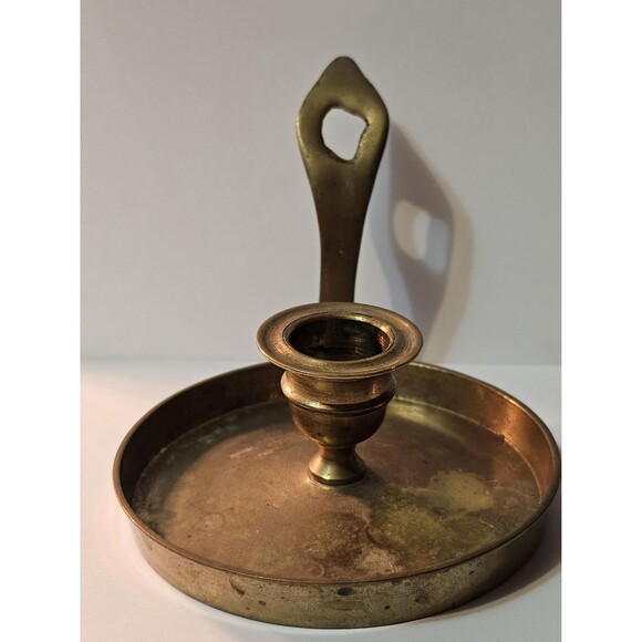 Vintage Collectible Brass Candlestick Holder with Handle - Small Antique Candle - Picture 4 of 6